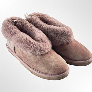 Fireside Cozy Pink Shearling Women's Shoes in size 8
